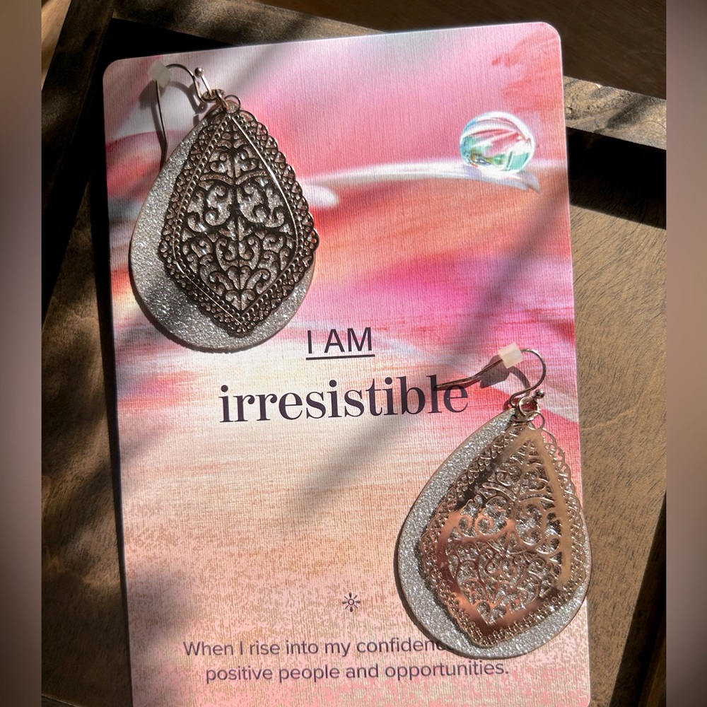 🩷Filigree Rose Gold Sparkly Silver Earrings
